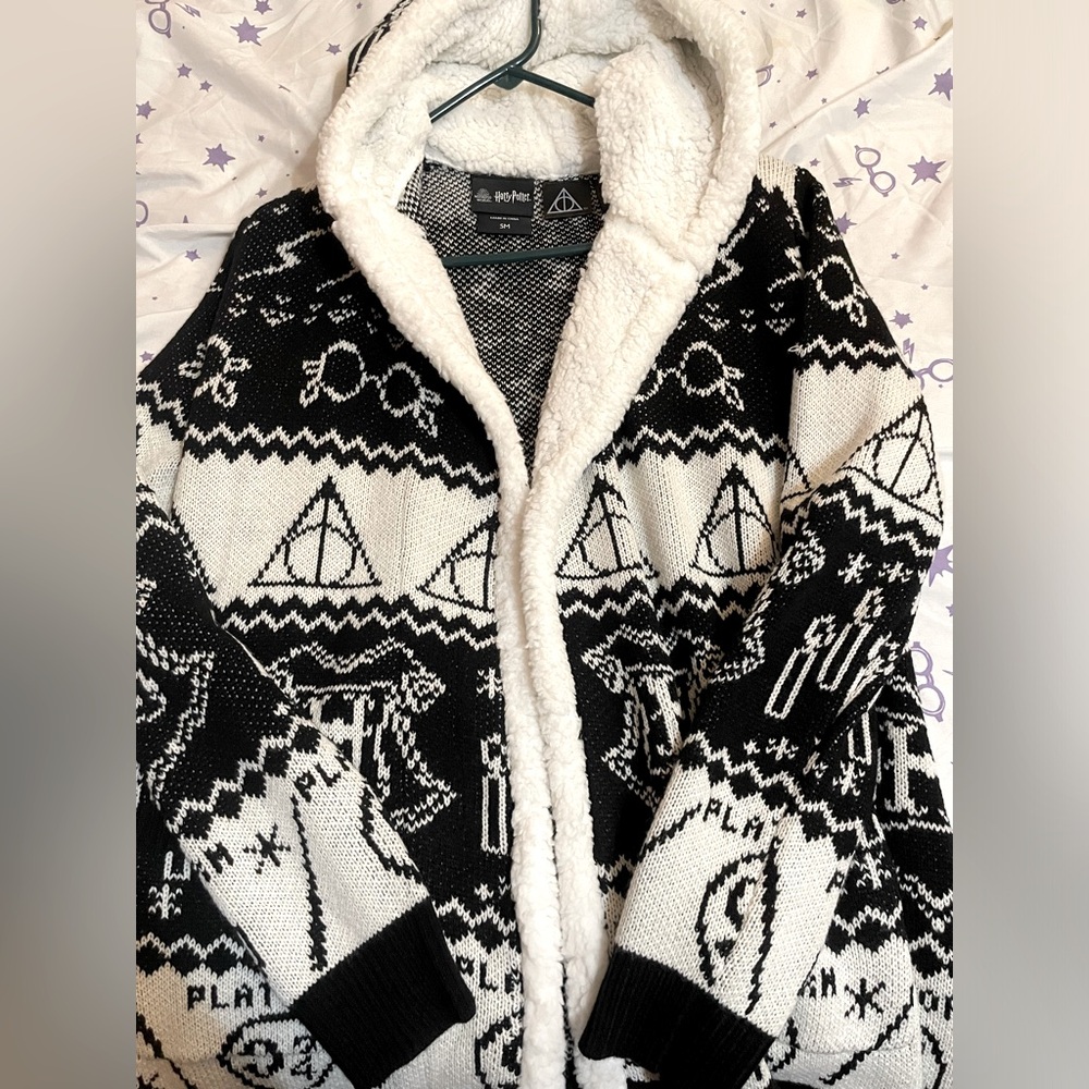 Harry Potter Winter Sweater 🤍⚡️